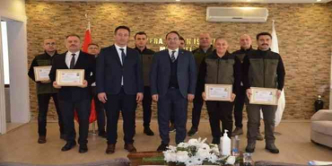 Kaymakam Ertürkmen'den orman işletme çalışanlarına başarı belgesi