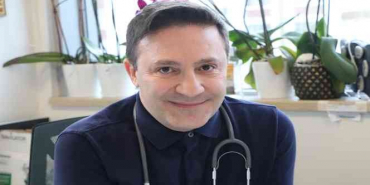 Profesör Özkaya uyardı: "Bu şekilde giderse hastalara yer bulamayacağız, vatandaşın aşı tereddüdü yoğun bakımları doldurdu"