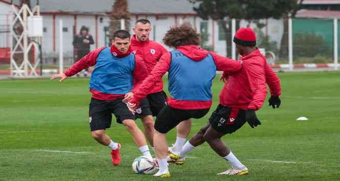 Samsunspor ile Ümraniyespor 8. randevuya çıkıyor