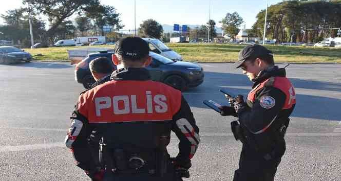 2 bin 135 sürücüye ceza, 141 araca trafikten men