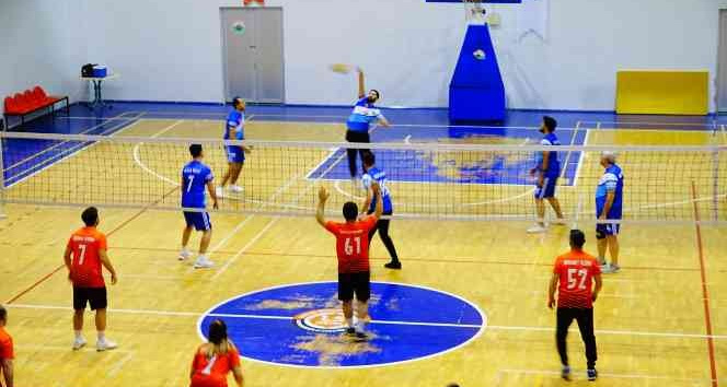 İlkadım Belediyesi Birimler Arası Voleybol Turnuvası başladı