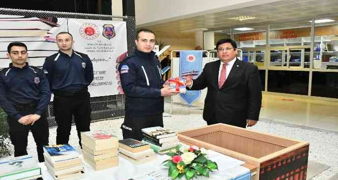 Bağışlanan kitaplar cezaevlerine kütüphane olacak