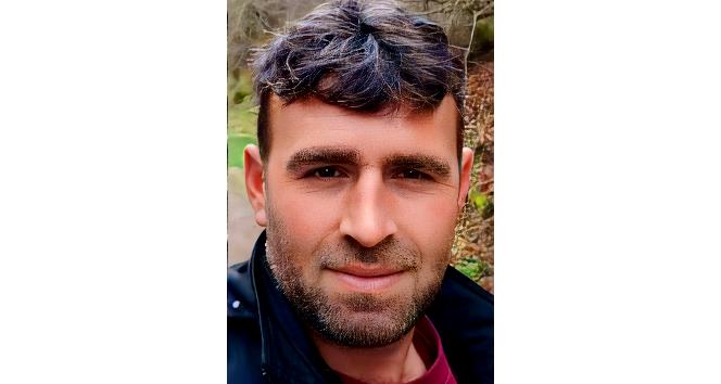 Çamura saplanan traktörün tekerinden fırlayan kütük ölüme neden oldu