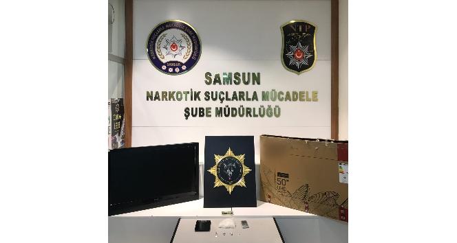Kargo ile gönderilen televizyonun içinden uyuşturucu çıktı