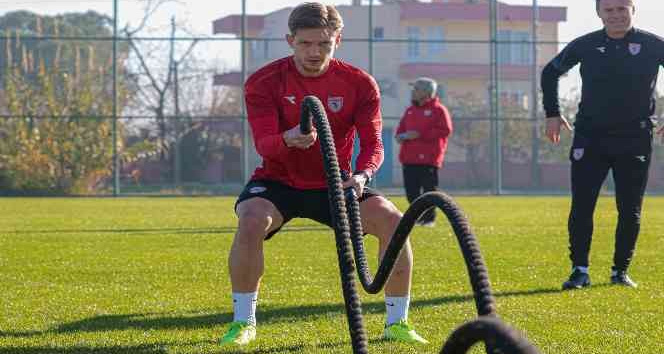 Samsunspor'da 8'i uzun süreli 15 oyuncu sakatlık geçirdi