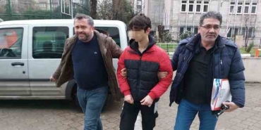 Annesini darp eden ağabeyini öldüren lise öğrencisi adliyeye sevk edildi