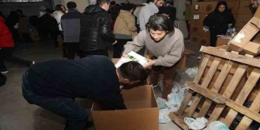 Atakum'dan deprem bölgesine 39 tır ve 56 araçlık yardım