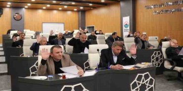 İlkadım meclisinden kredilere ‘onay', arsa satışına ‘ret'
