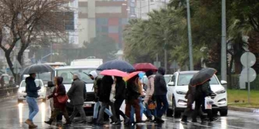 Samsun'a beklenen yağış geldi: Metrekareye 44,2 kilo yağış düştü