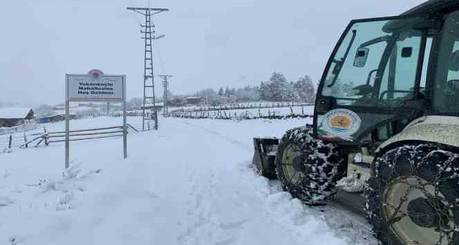 Samsun'da 183 araç ve 313 personelle karla mücadele