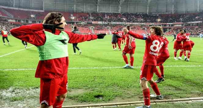 Samsunspor liderliği korumak için sahaya çıkıyor