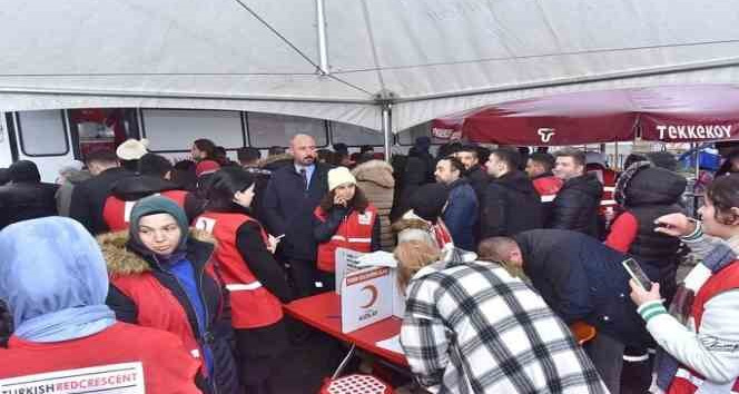 Tekkeköy'den depremzedeye kan bağışı seferberliği
