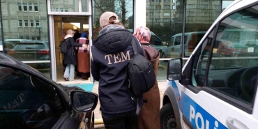 6-yabanci-asilli-sahis-hudut-disi-edildi-1jPYkiMd.jpg