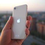 apple-yeni-iphone-se-modelini-tanitti-iste-turkiye-fiyati-S66HAsAe.jpg