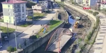 demir-kopruyu-yeni-yerine-dereden-goturduler-rf69y4it.jpg