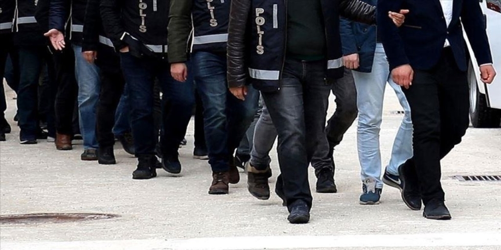Çeşitli suçlardan aranan 1147 kişi yakalandı