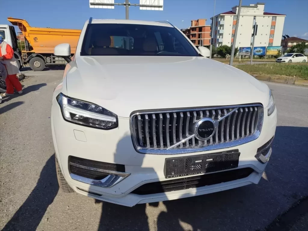 Çarşamba'da Elektrikli Bisiklet ile Cip Çarpıştı: Bir Yaralı