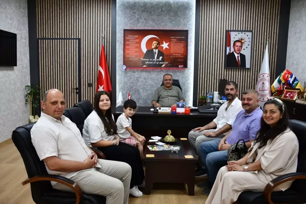 LGS'de Tam Puan Alan Asya Deniz Karakuş'tan Kaymakam'a Ziyaret
