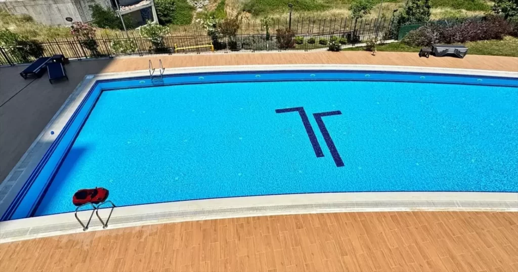 Samsun'da 4 Yaşındaki Çocuk Havuzda Boğulma Tehlikesi Geçirdi