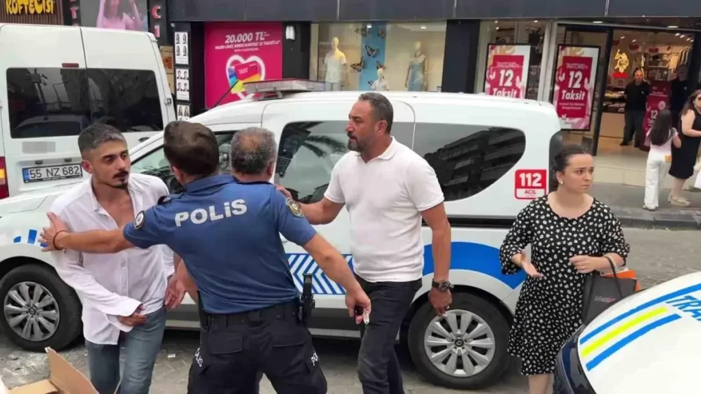 Samsun'da AVM Önünde Tartışma Kavga Haline Dönüştü
