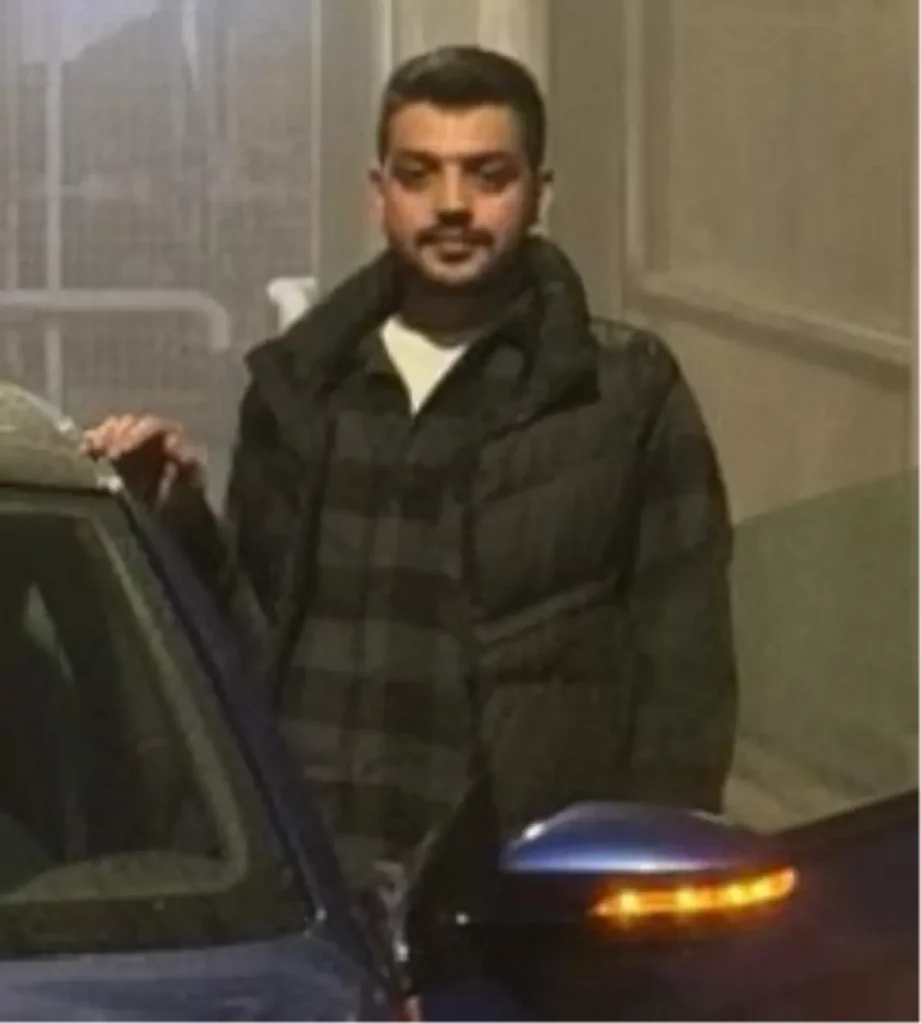Oto kurtarıcının üzerindeki otomobilde arkadaşını başından vurdu