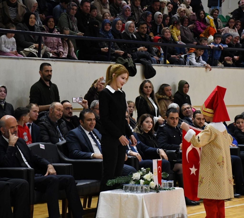 23 Nisan Ulusal Egemenlik ve Çocuk Bayramı Ladik