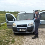 Aracında silahla vurulmuş halde bulundu