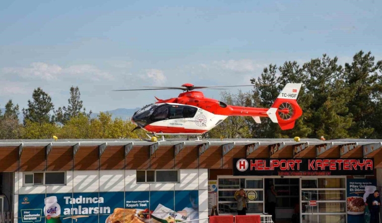 Baygın haldeki genç kızın yardımına ambulans helikopter yetişti
