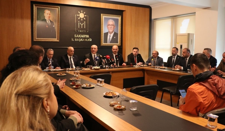 İYİ Parti Genel Başkan Yardımcısı Usta, Sakarya