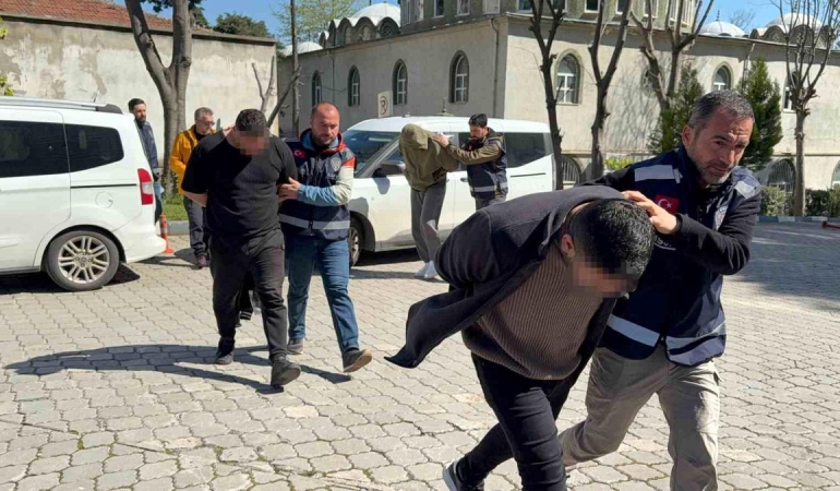 Masaj salonuna fuhuş operasyonu: 3 gözaltı