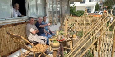 27 yıllık sağlıkçı bambuyu sanat eserlerine dönüştürüyor