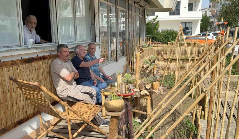 27 yıllık sağlıkçı bambuyu sanat eserlerine dönüştürüyor