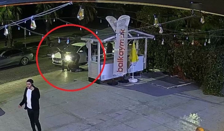 Ceren'in, eski sevgilisinin kız arkadaşı tarafından darbedildiği anların görüntüsü ortaya çıktı