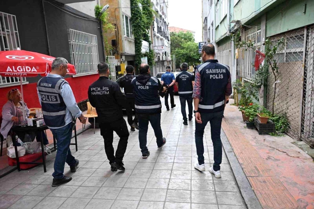 Okul çevreleri ve servis araçlarına sıkı denetim