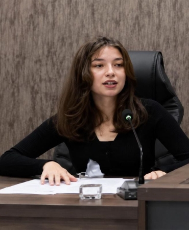 Terme Belediye meclis üyesi Rümeysa Eker tepki çeken paylaşımın ardından istifa etti