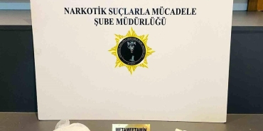 Uyuşturucu operasyonunda 1 kilo metamfetamin ele geçirildi