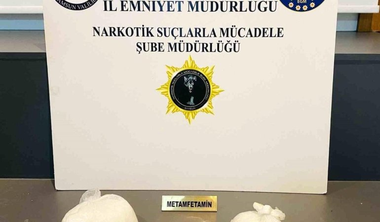Uyuşturucu operasyonunda 1 kilo metamfetamin ele geçirildi