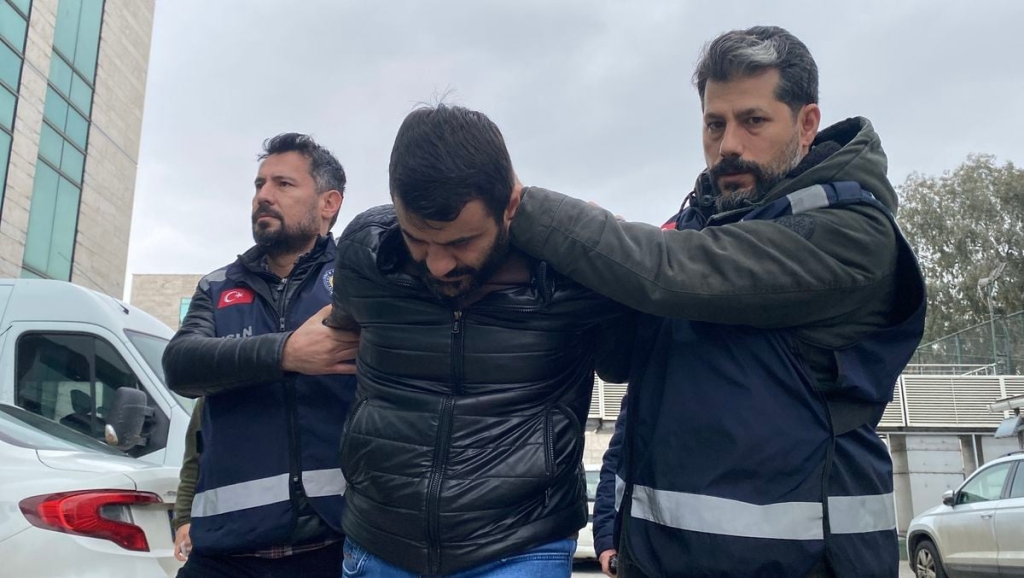 Eski eşini rahatsız ettiğini öne sürdüğü kişiyi öldüren sanığa 14 yıl hapis