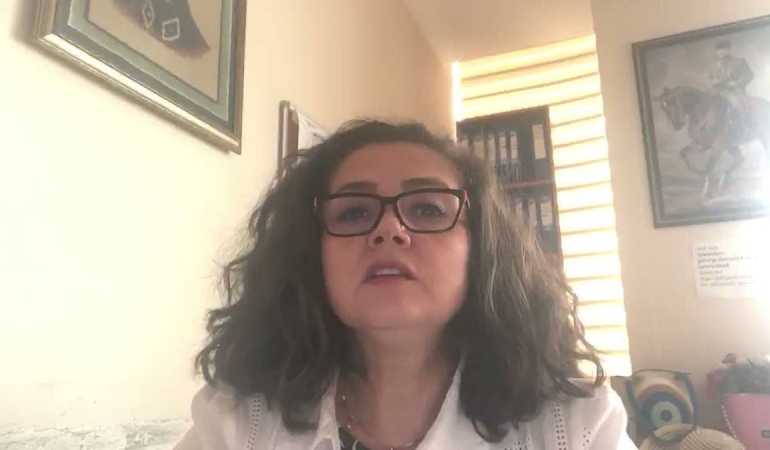 Kadın bedeni reklam alanı değildir