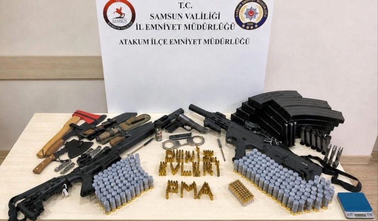 Ruhsatsız silah ve mühimmat ele geçirildi