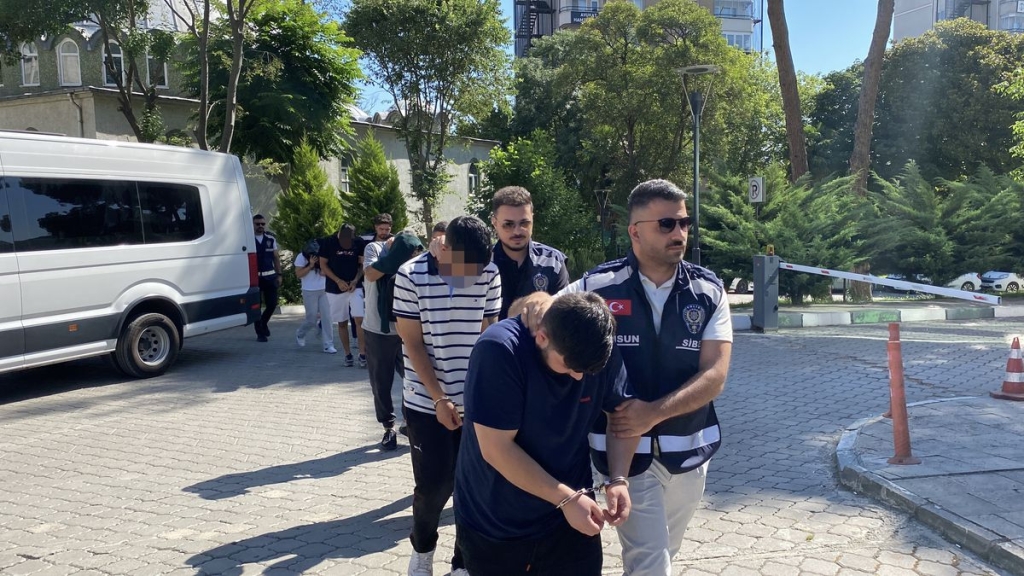 Samsun merkezli 4 ilde dolandırıcılık operasyonu; 7 gözaltı