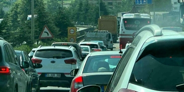 Şehir Hastanesi kavşak çalışması trafiği kilitledi: Kilometrelerce araç kuyruğu