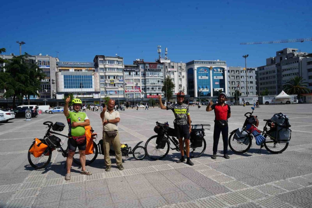 Bisikletle Türkiye Turu: 4 Gezgin Samsun