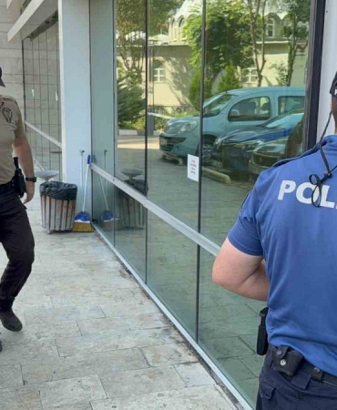 Polise saldıran 2 şüpheli tutuklandı