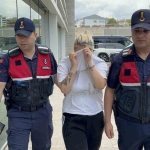 Uyuşturucu suçundan hapis cezası olan kadın yakalandı