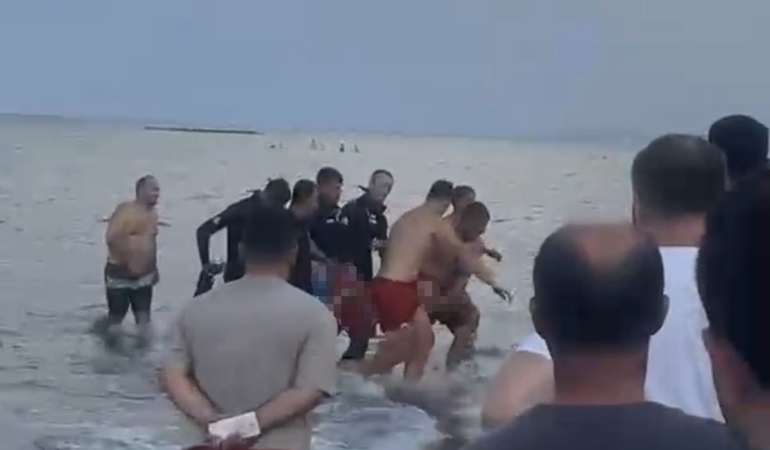 Yeğenini Kurtarmak İsterken Boğuldu