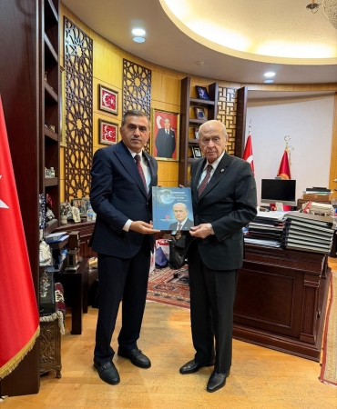 MHP Samsun İl Başkanı Mucur aldığı mazbatasını Bahçeli