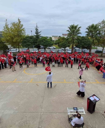 Samsun’da özel öğrencilerden İlköğretim Haftası’na renkli kutlama
