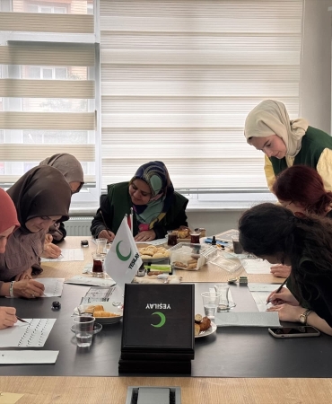 Yeşilay Samsun Kadın Komisyonu, hat atölyesiyle kadınları sanatla buluşturdu