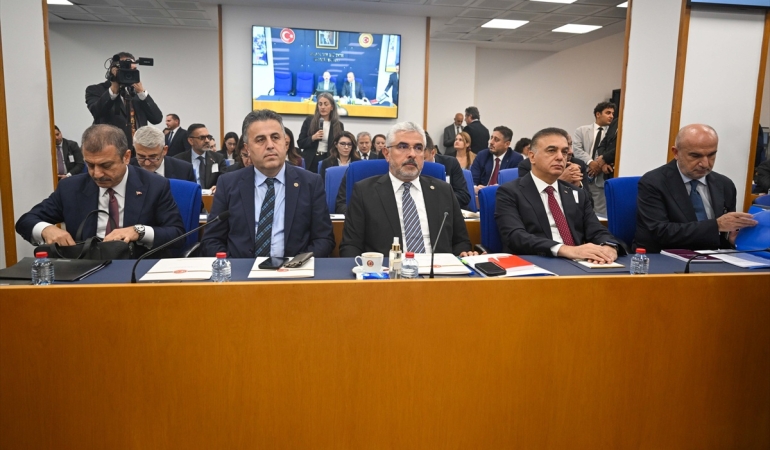 Tasfiyedeki 131 fonun yatırımcısına 1 milyon liraya kadar ara ödeme! Kanun teklifi Plan ve Bütçe Komisyonu